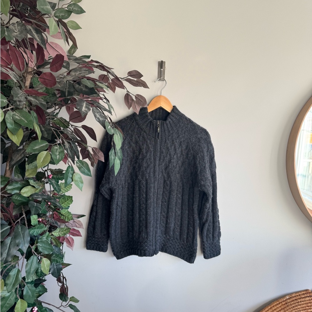 Aran craft merino wool Men's Charcoal Cable Knit Zip-Up Sweater